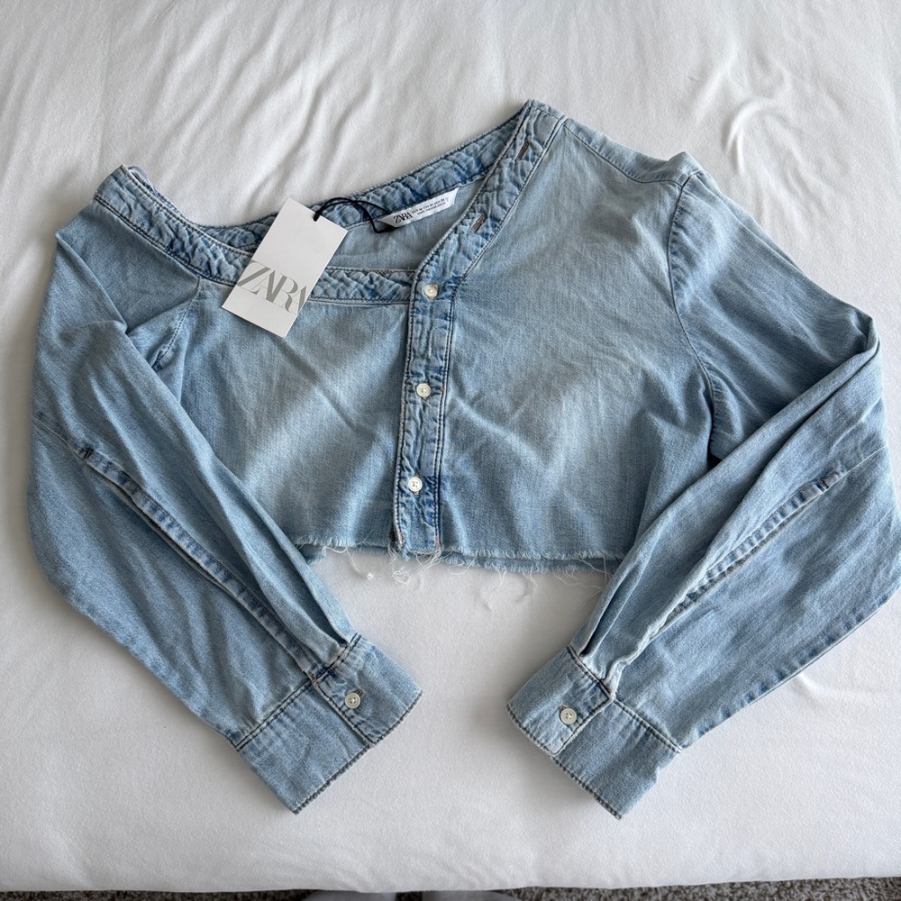 Zara Sky Blue Denim Buttoned Top